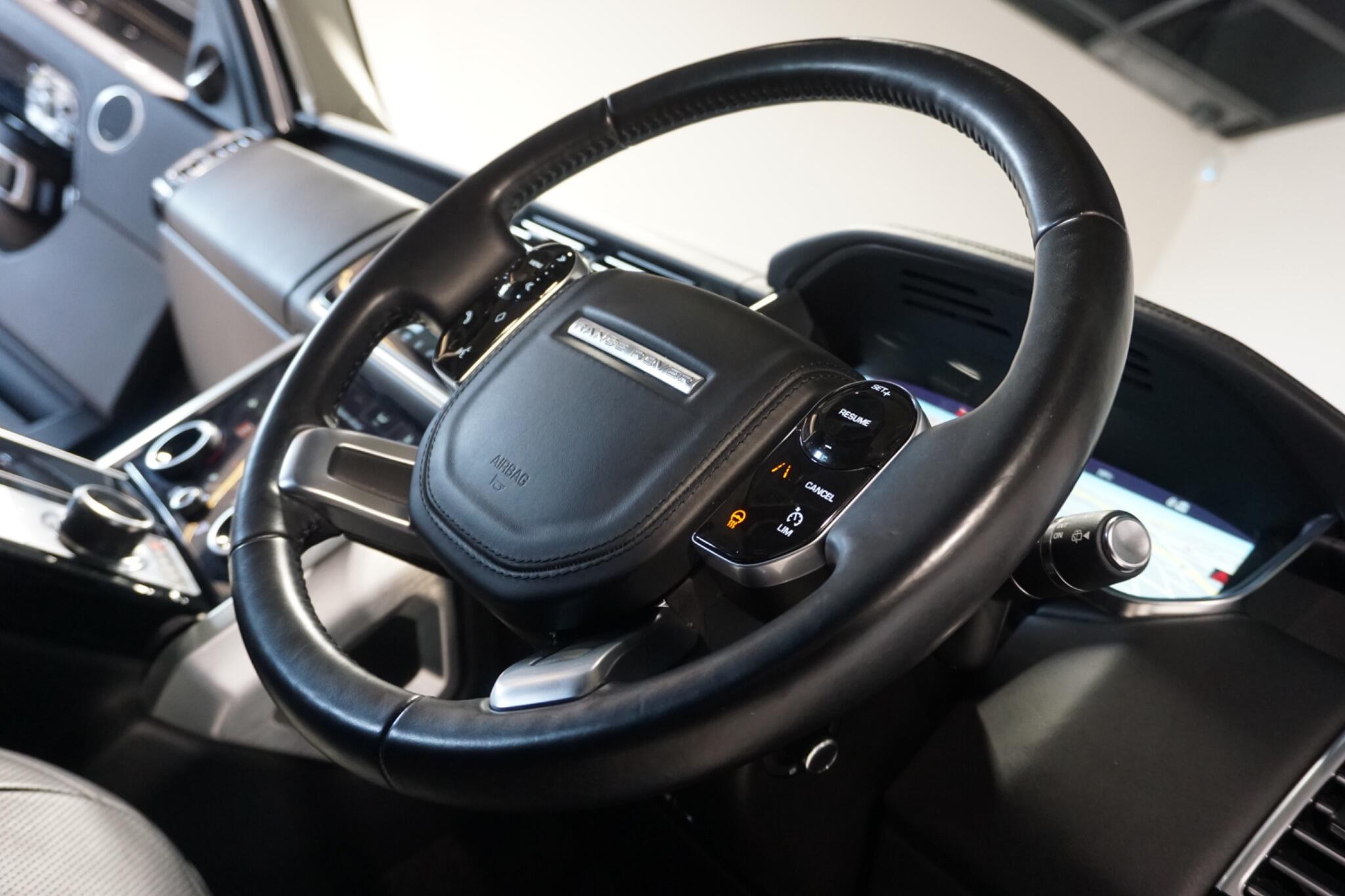 Land Rover Range Rover 2.0 P400e 13.1kWh Westminster Black SUV 5dr Petrol Plug-in Hybrid Auto 4WD Euro 6 (s/s) (404 ps)